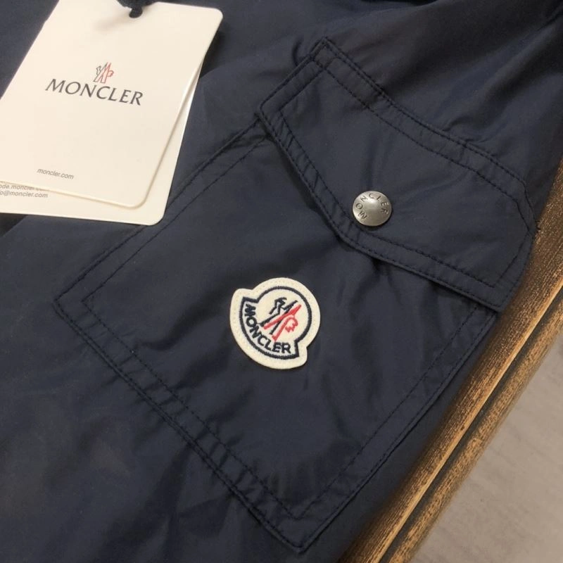 Practical Moncler Sunscreen Jacket 143168