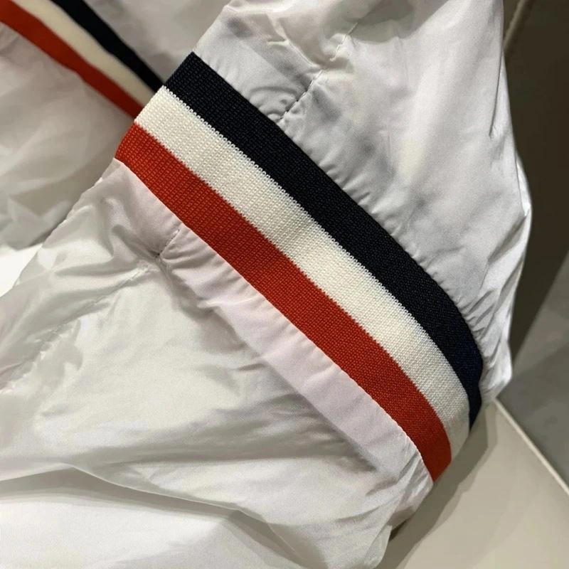 Comfortable Moncler Sunscreen Jacket 143174