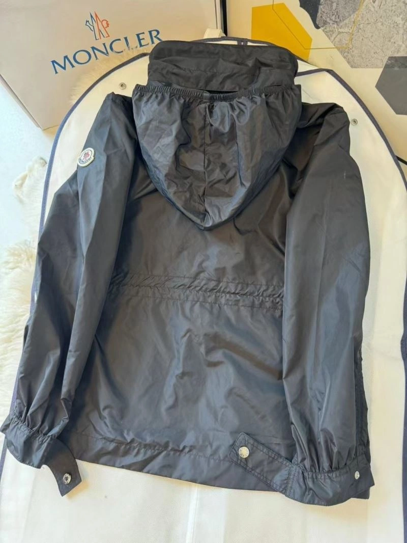 Moncler Sunscreen Jacket Compact 143179