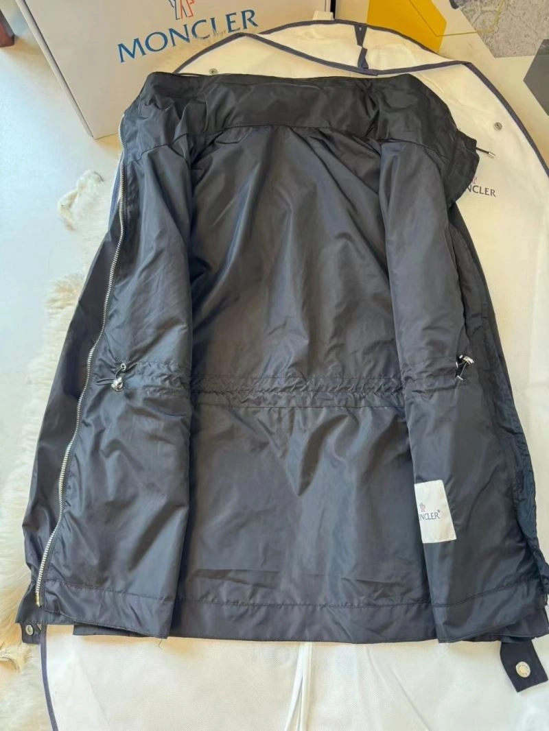 Moncler Sunscreen Jacket Compact 143179