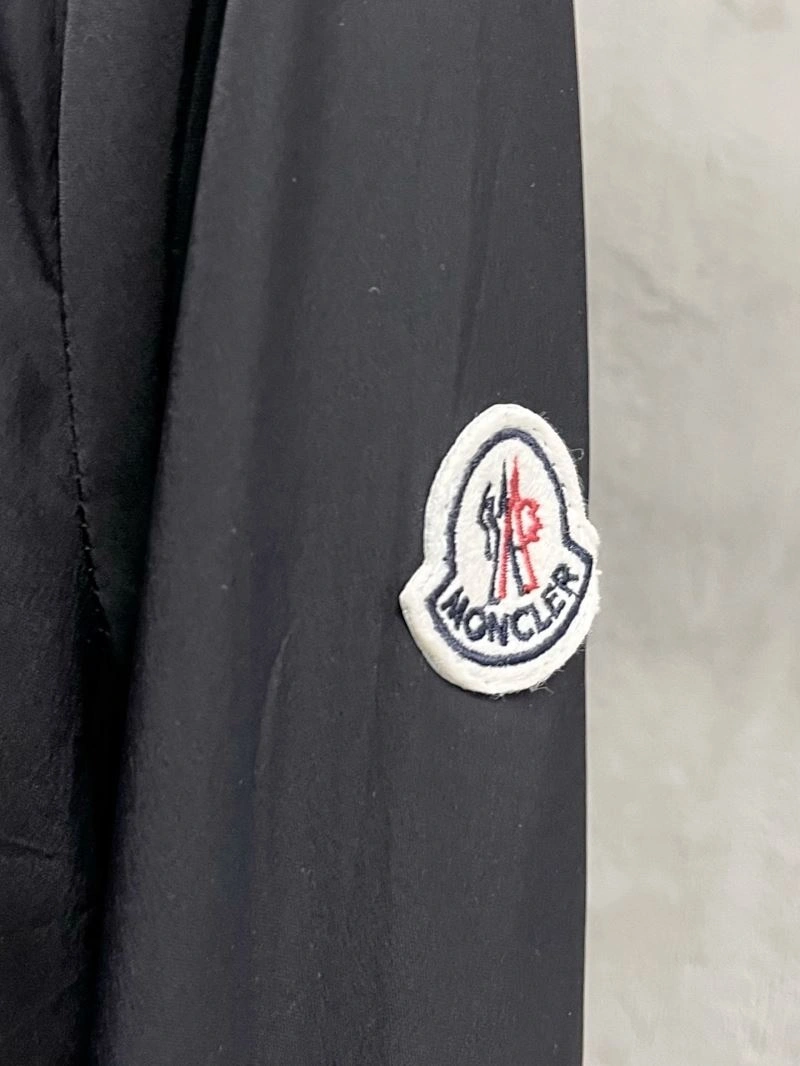 Fashionable Moncler Sunscreen Jacket 140584