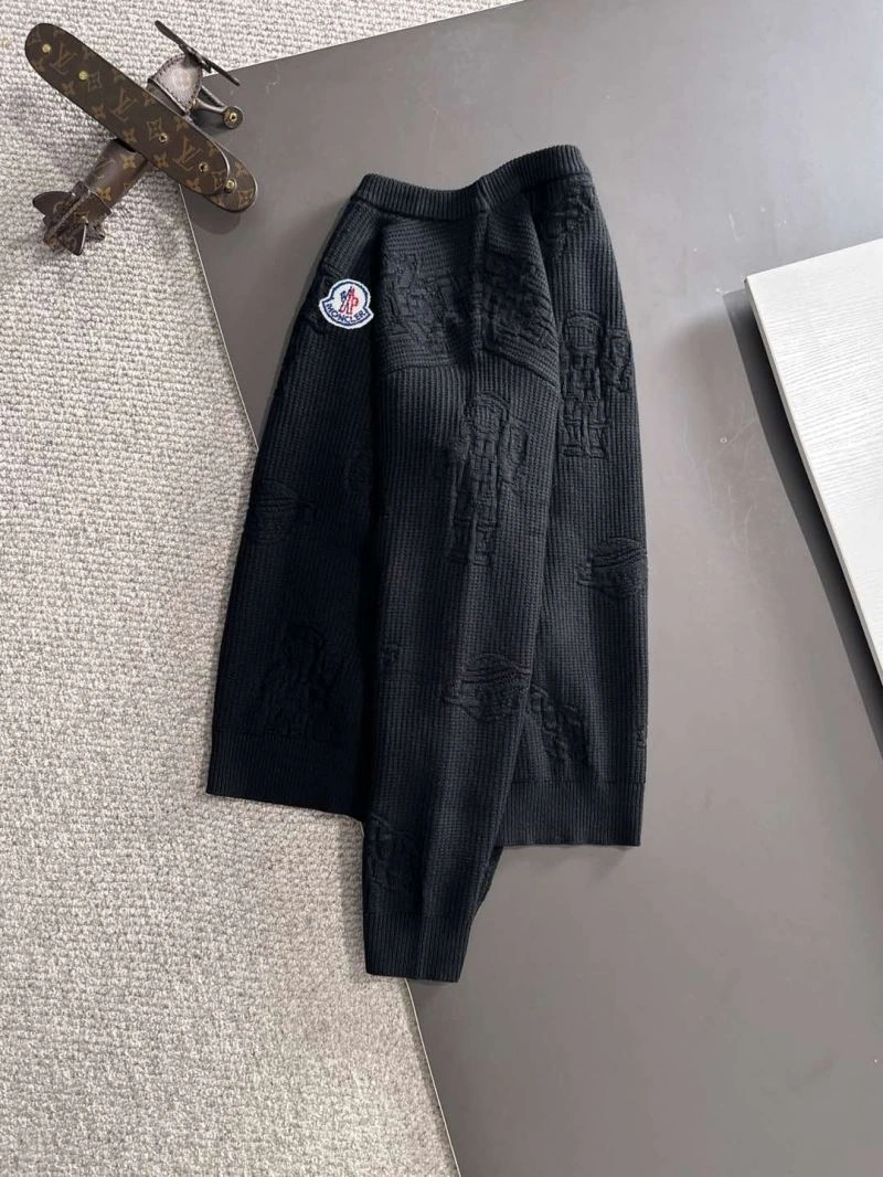 Refined Moncler Sweaters 142734