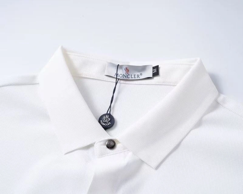 Lightweight Moncler T-Shirts 143756