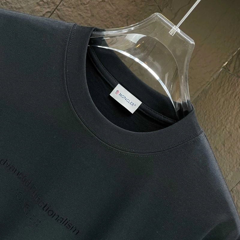 Moncler T-Shirts EasyCare 142878