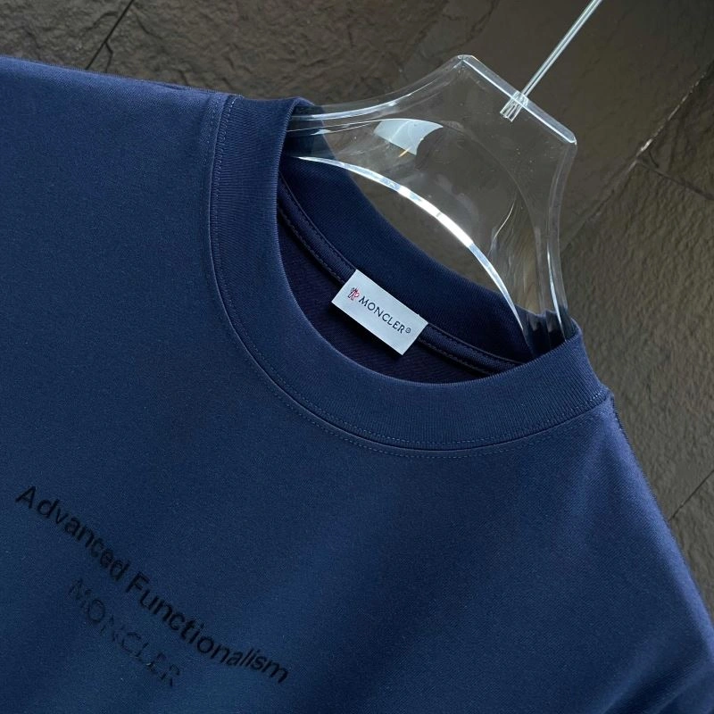 Moncler T-Shirts Classic 142858