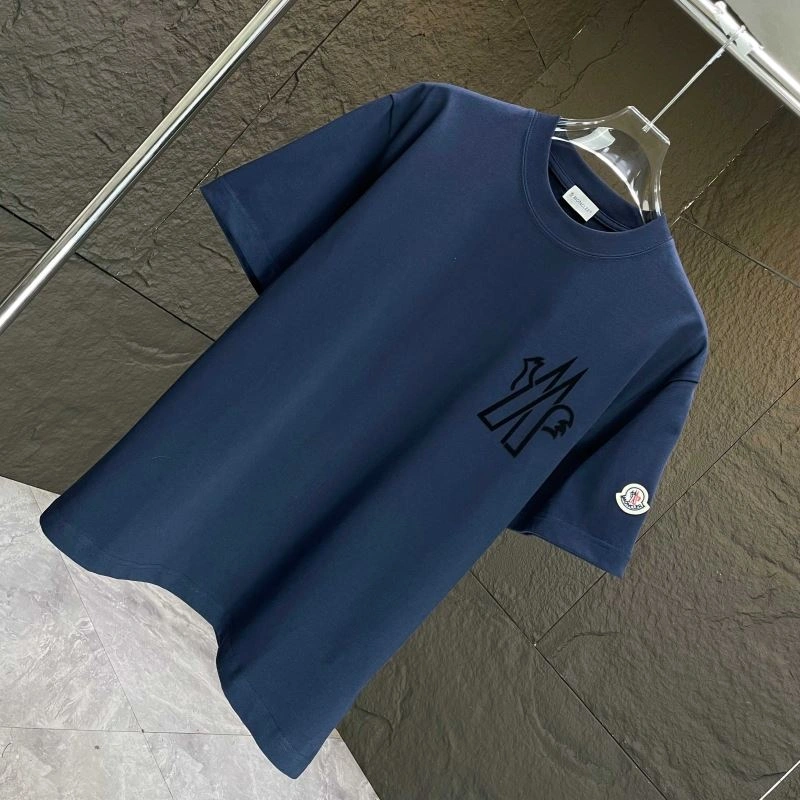 Moncler T-Shirts Cozy 142852