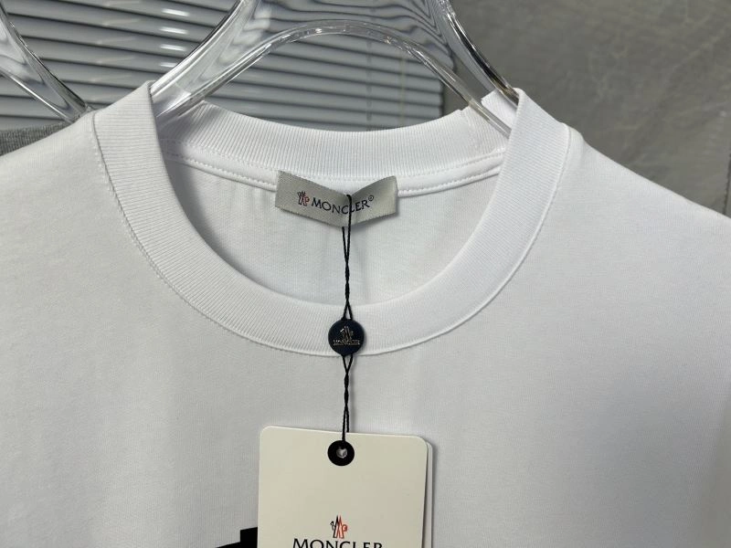Moncler T-Shirts TechFriendly 142831
