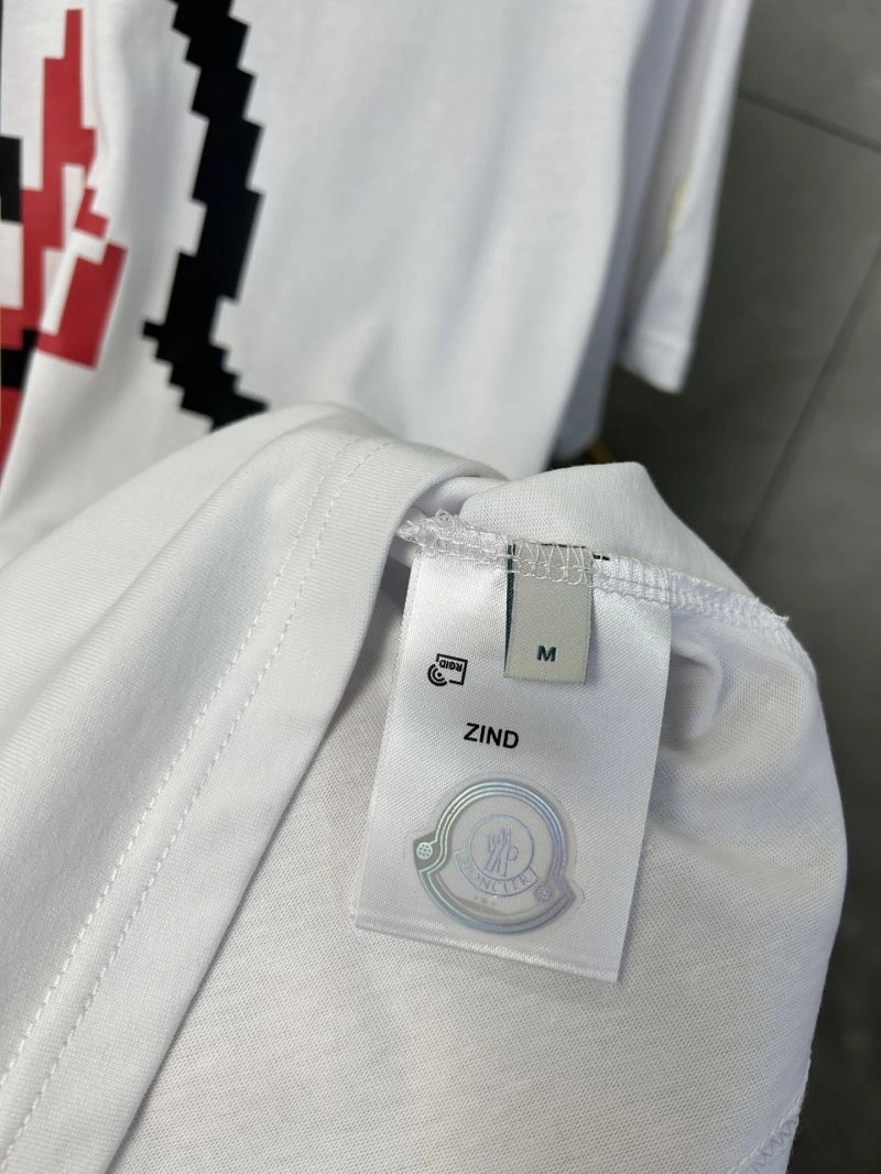 Moncler T-Shirts TechFriendly 142831