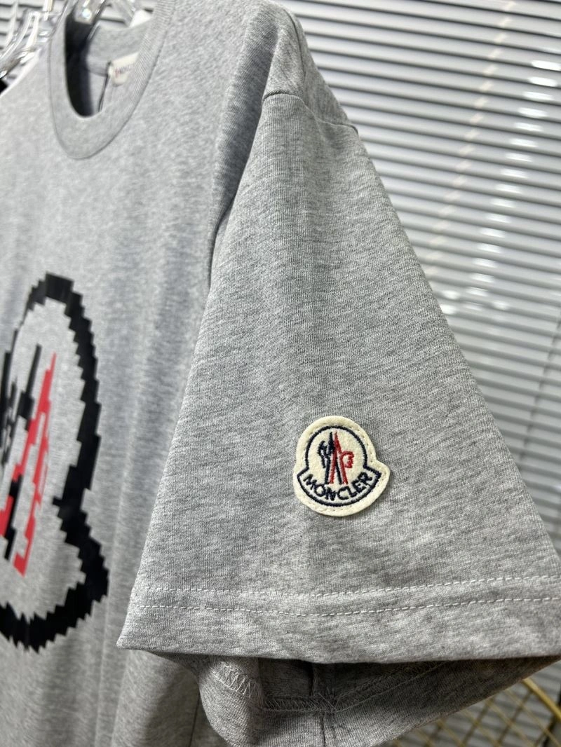 Modern Moncler T-Shirts 142815