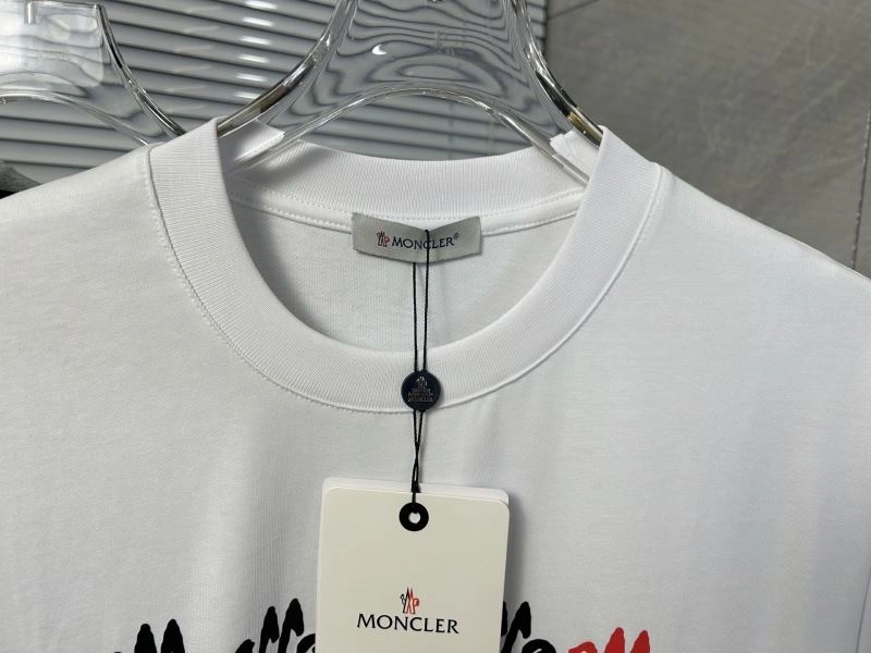 Moncler T-Shirts Practical 142823