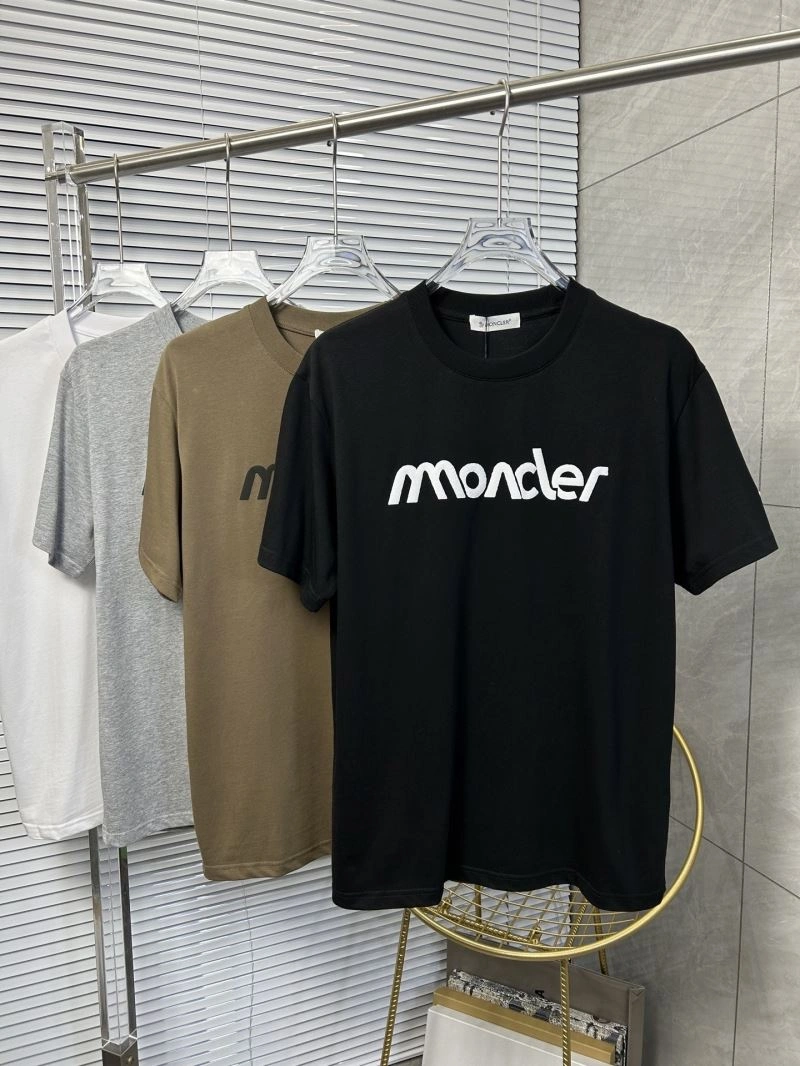 Stylish Moncler T-Shirts 142841