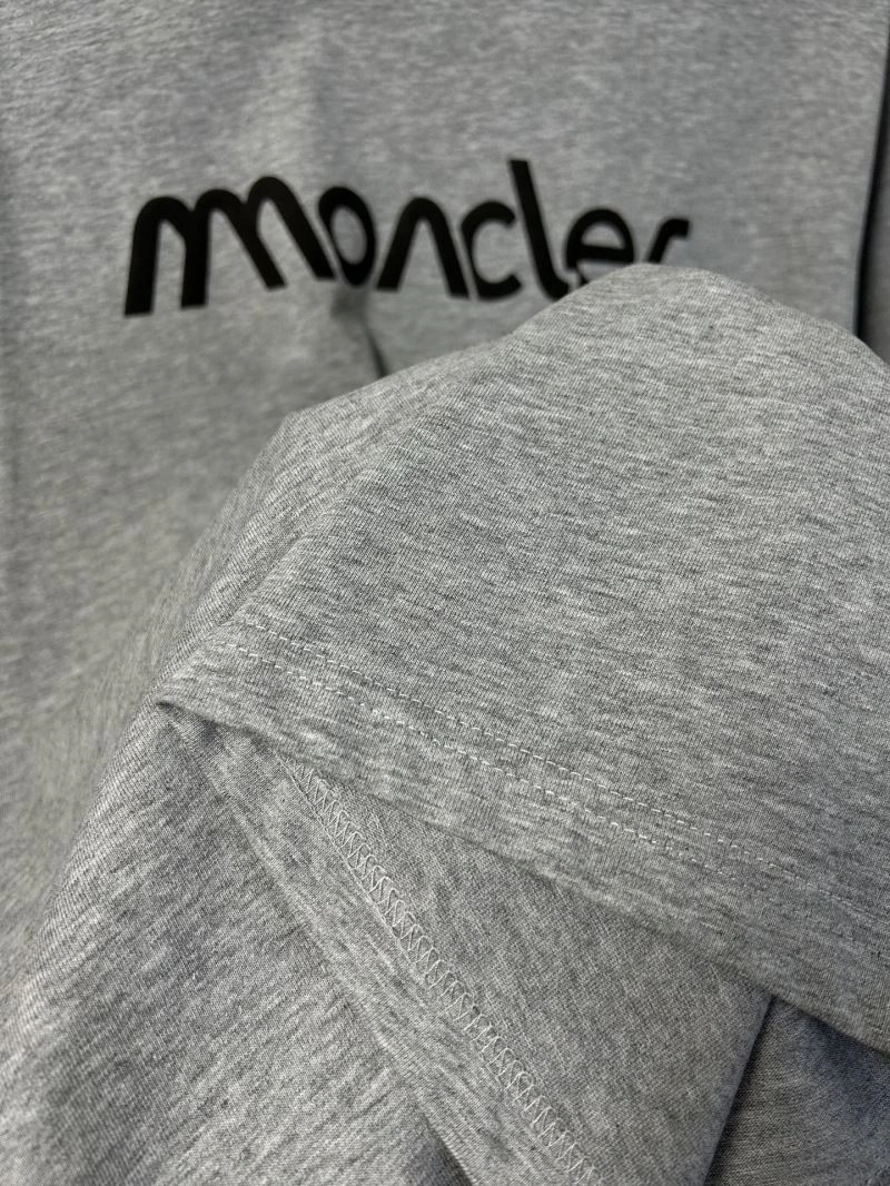 Sporty Moncler T-Shirts 142842
