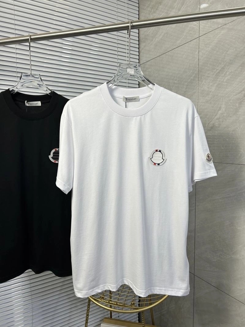 Compact Moncler T-Shirts 142817