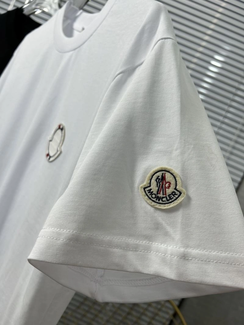 Compact Moncler T-Shirts 142817