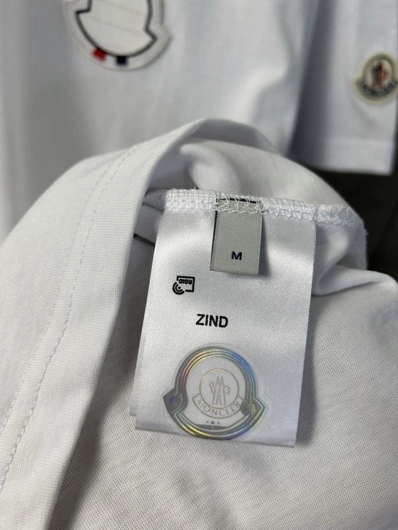 Compact Moncler T-Shirts 142817