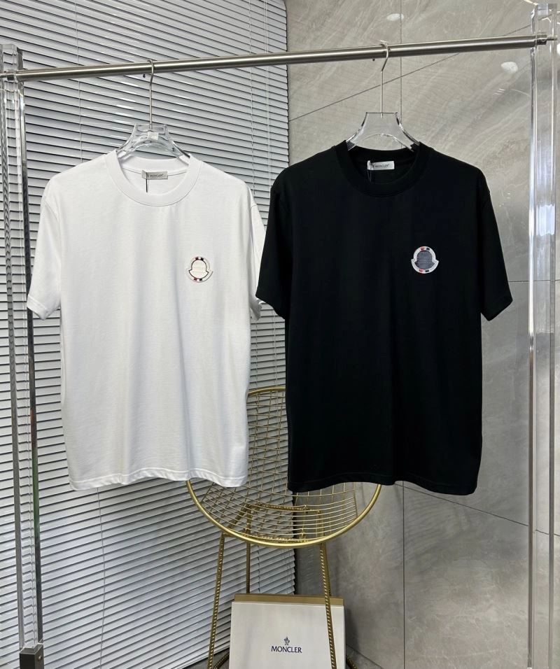 Compact Moncler T-Shirts 142817