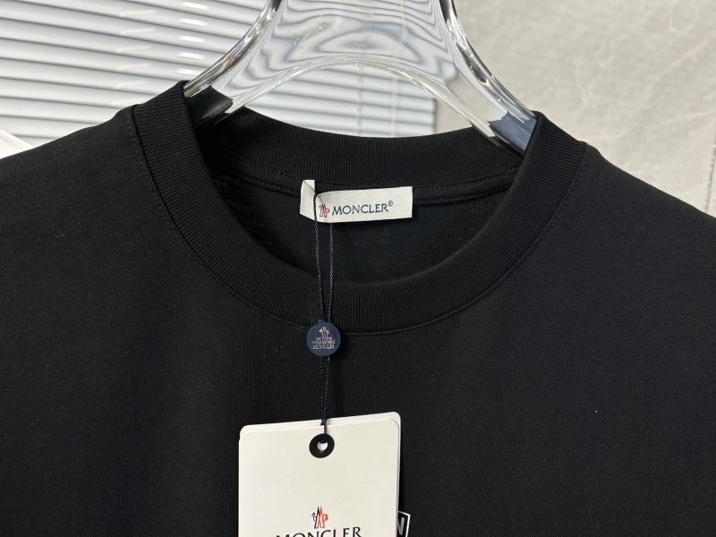 Unisex Moncler T-Shirts 142812