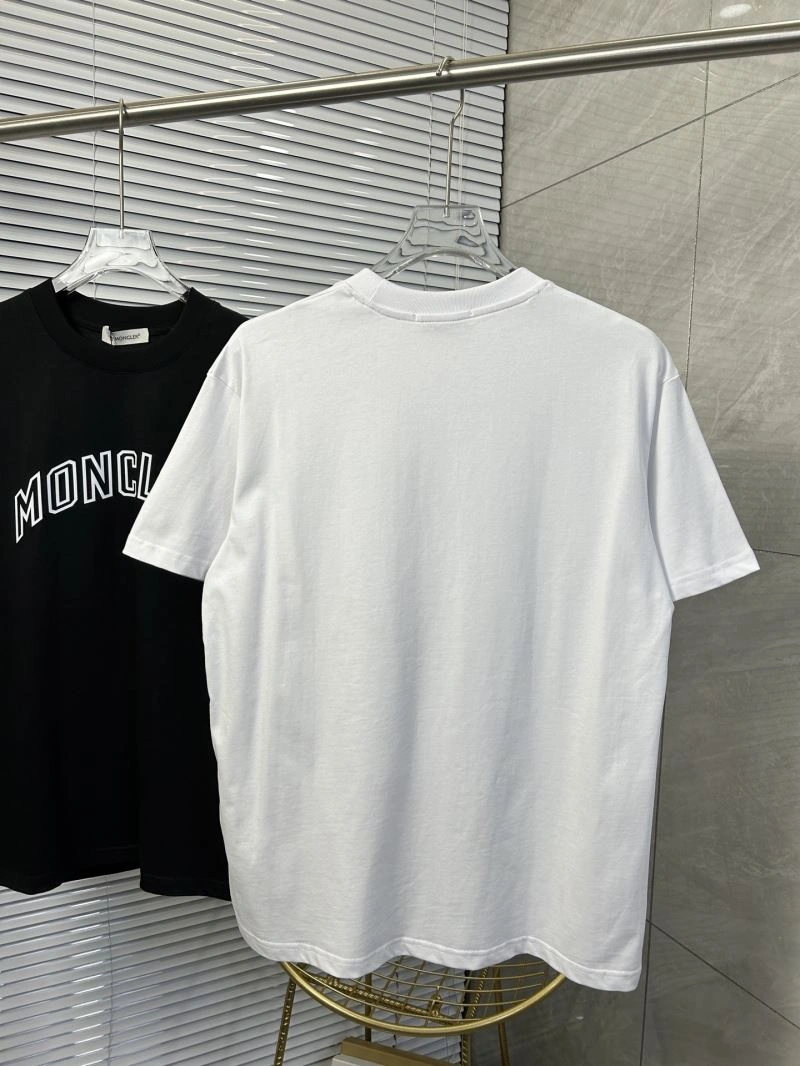 Moncler T-Shirts Timeless 142818
