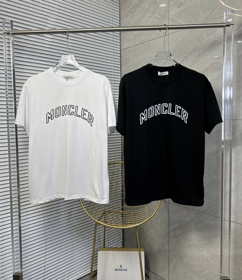 Moncler T-Shirts Timeless 142818