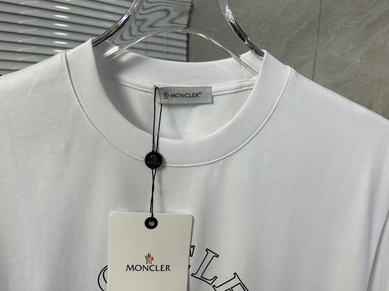 SunProtective Moncler T-Shirts 142810