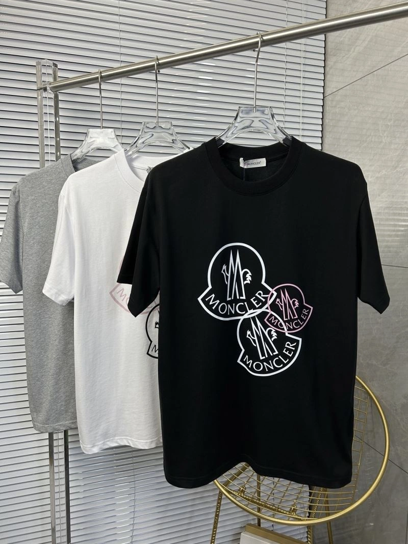 Moncler T-Shirts Elegant 142809