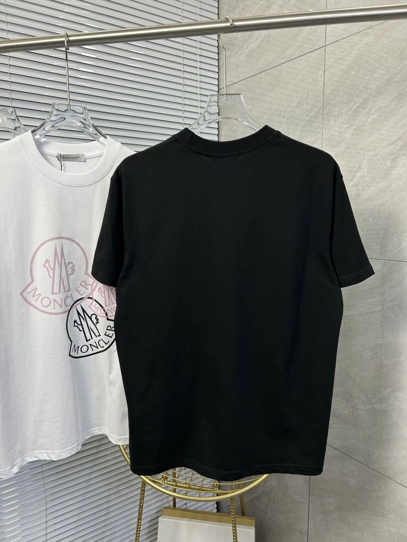 Moncler T-Shirts Elegant 142809