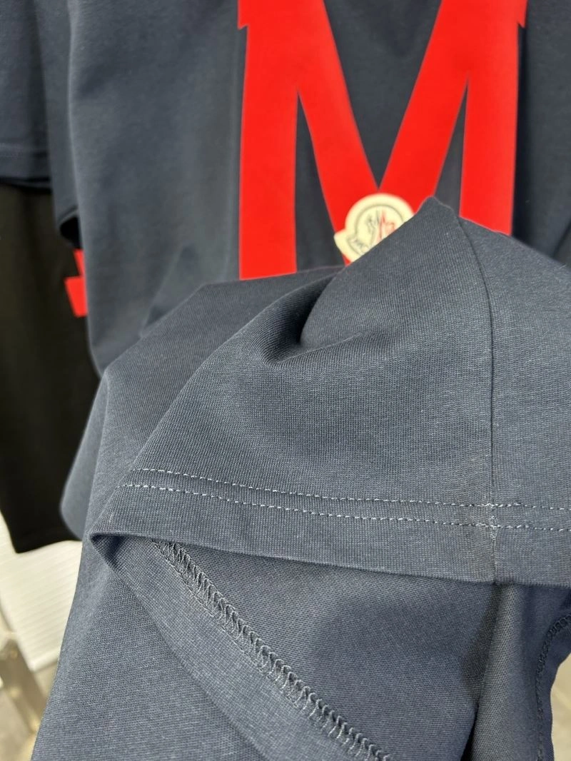 Moncler T-Shirts ComfortFit 142805