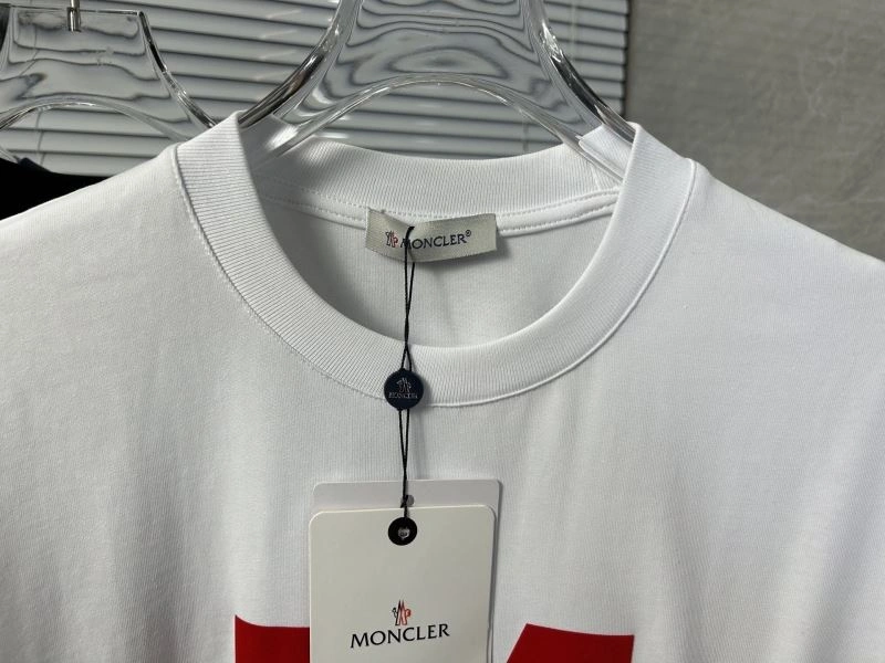 Durable Moncler T-Shirts 142804