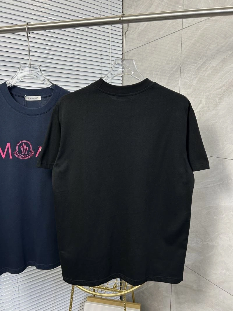 Moncler T-Shirts FashionForward 142803