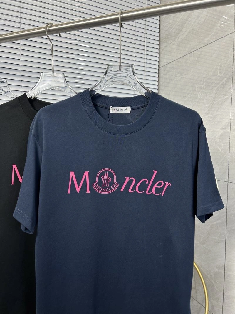 Cozy Moncler T-Shirts 142801