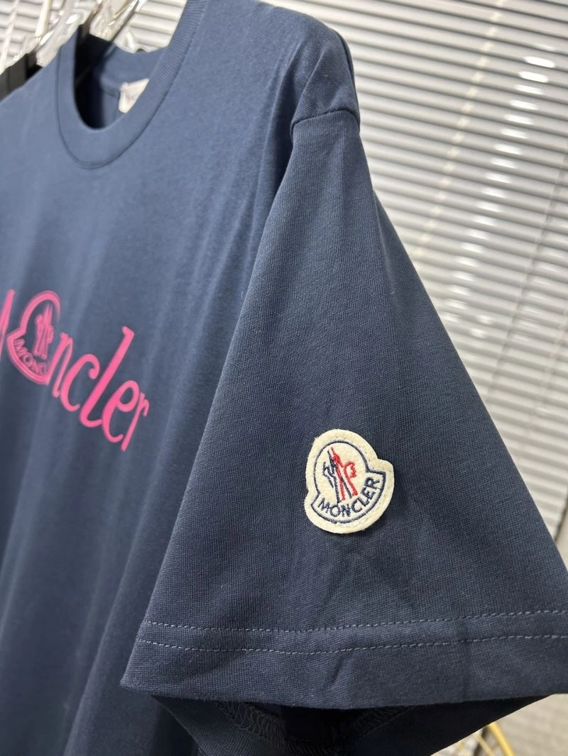 Cozy Moncler T-Shirts 142801