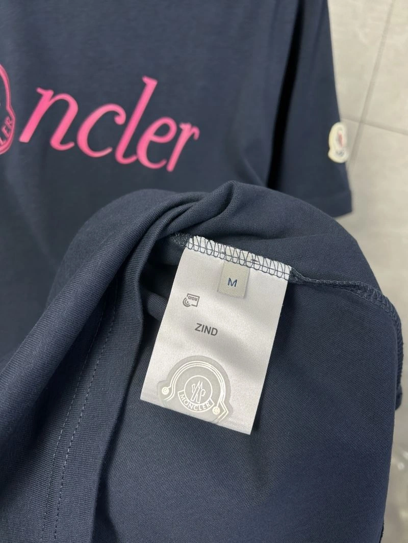 Cozy Moncler T-Shirts 142801