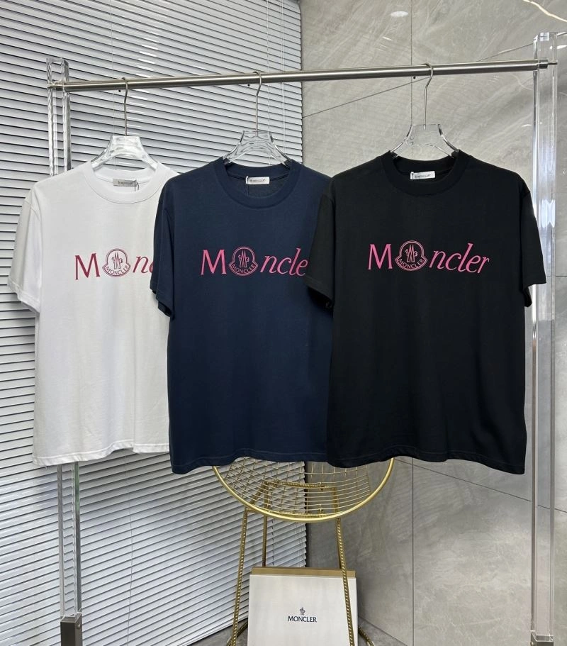 Cozy Moncler T-Shirts 142801