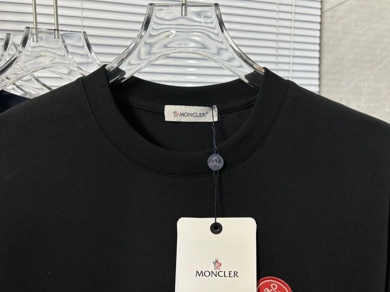 Functional Moncler T-Shirts 142792