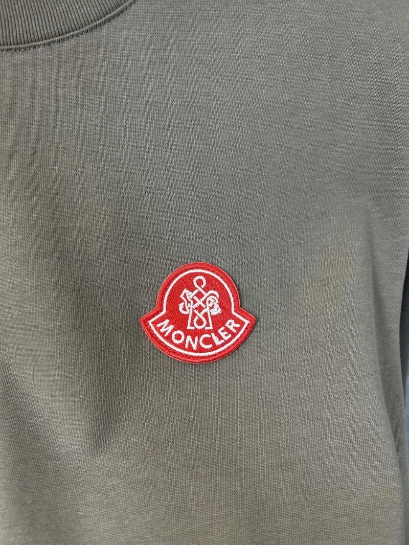 Chic Moncler T-Shirts 142796