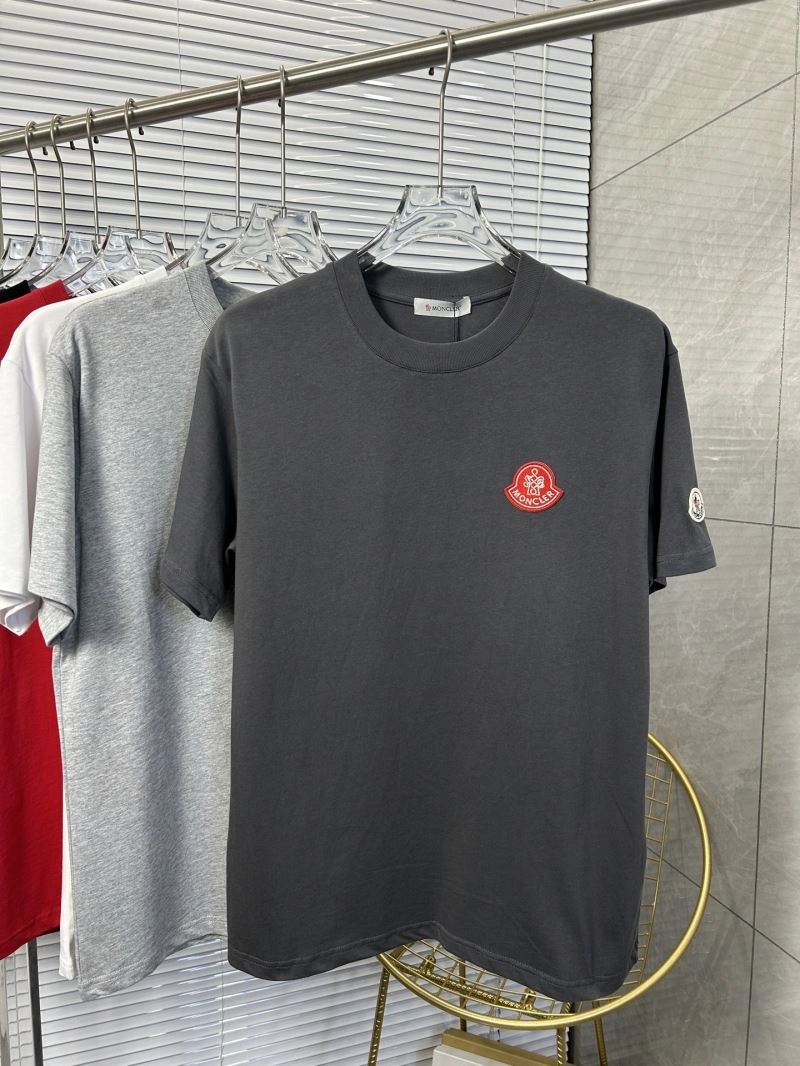 Moncler T-Shirts Sustainable 142789