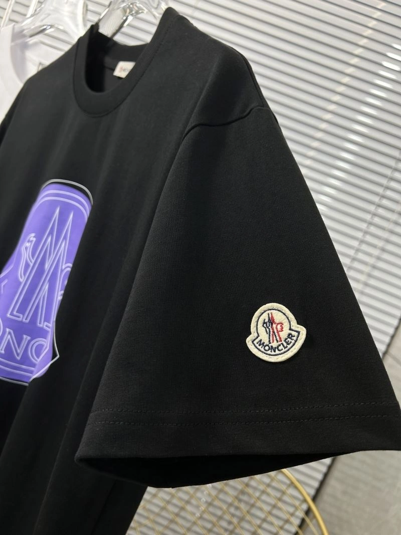 Minimalist Moncler T-Shirts 142782
