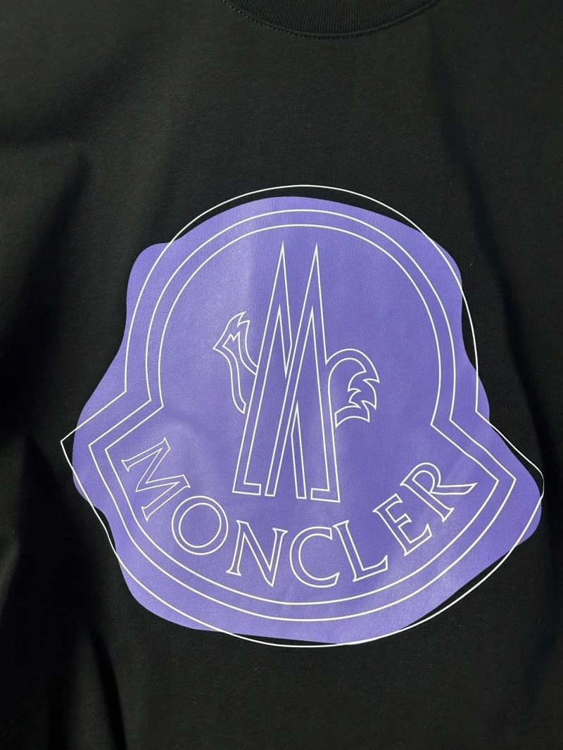 Minimalist Moncler T-Shirts 142782