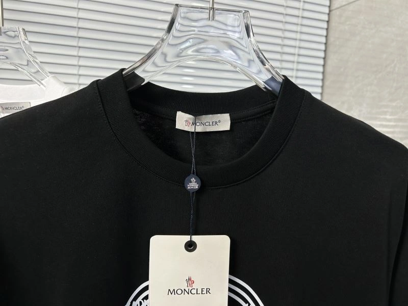 Unique Moncler T-Shirts 142790