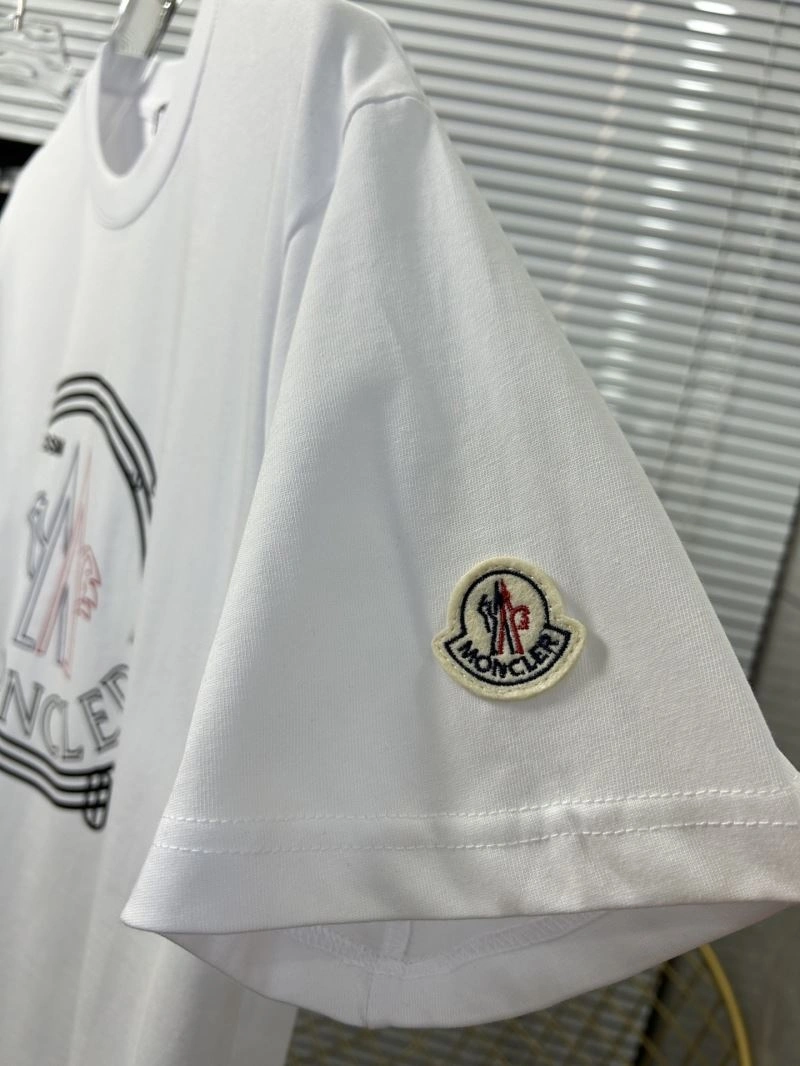 Moncler T-Shirts EasyCare 142785