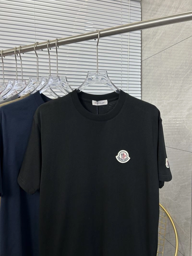 Moncler T-Shirts SunProtective 142802
