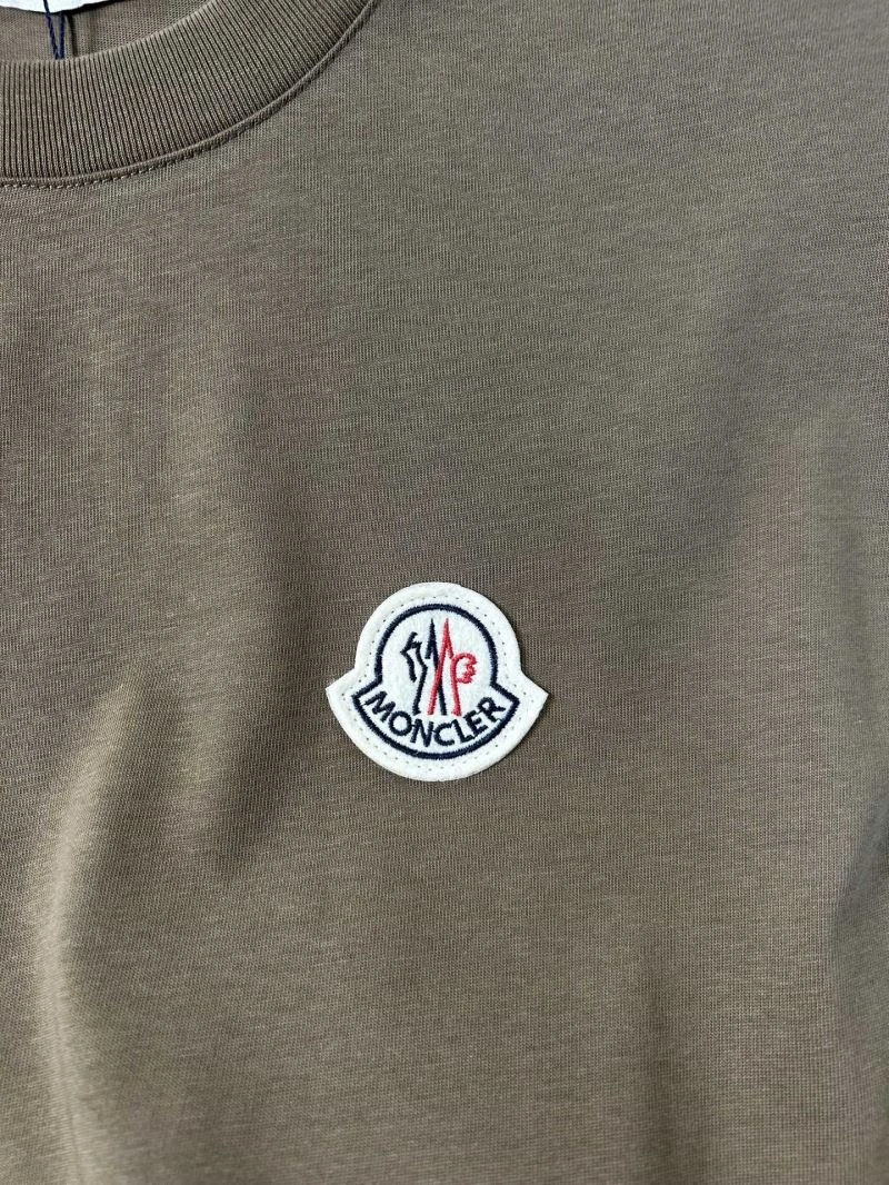Timeless Moncler T-Shirts 142781