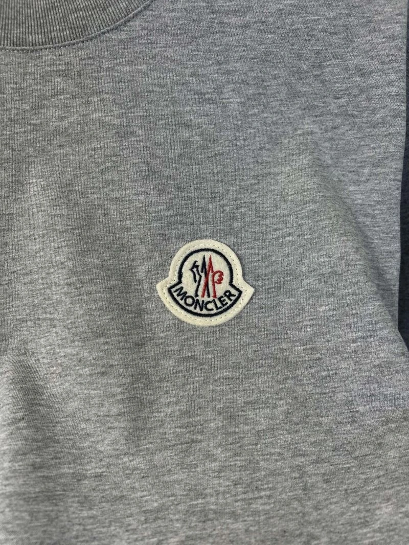 ComfortFit Moncler T-Shirts 142780