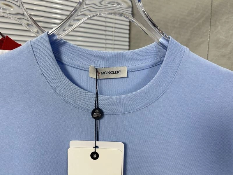 Minimalist Moncler T-Shirts 142773