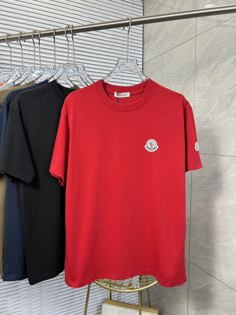 WellDesigned Moncler T-Shirts 142774