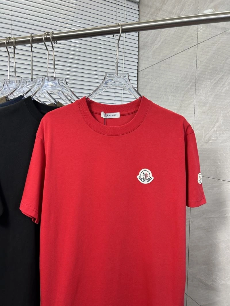 WellDesigned Moncler T-Shirts 142774