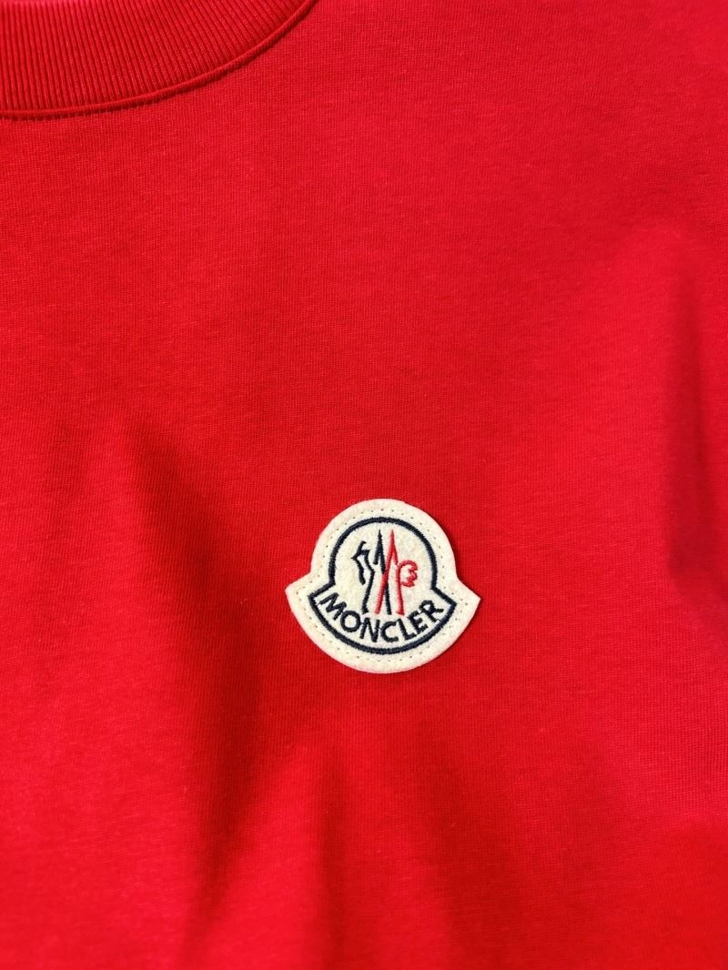 WellDesigned Moncler T-Shirts 142774