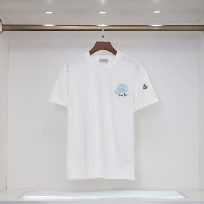 Modern Moncler T-Shirts 139930