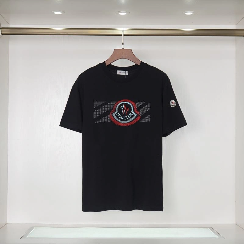 Modern Moncler T-Shirts 139930