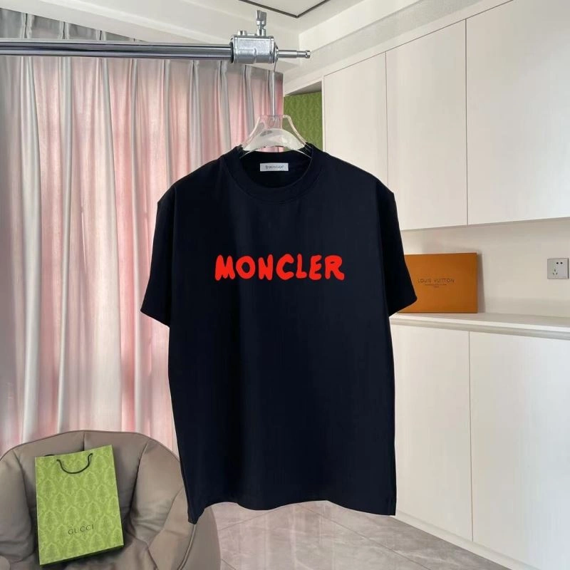 Moncler T-Shirts FlexibleFit 139906